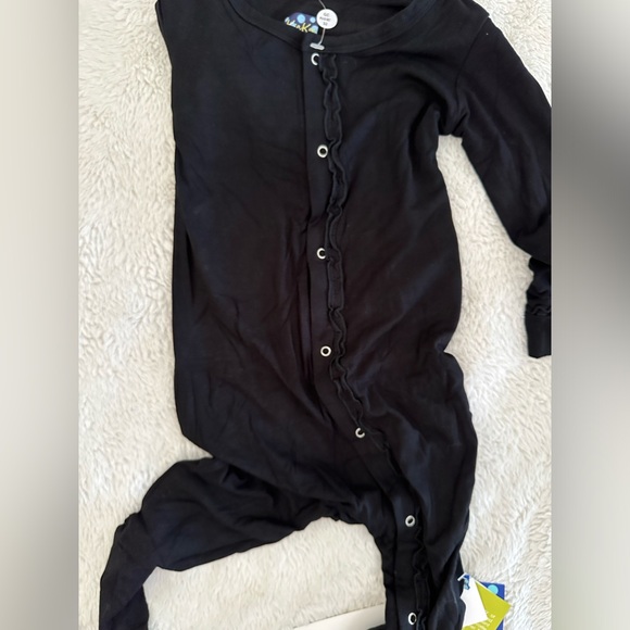 NWT Kickee Ruffle Footie - Picture 3 of 5